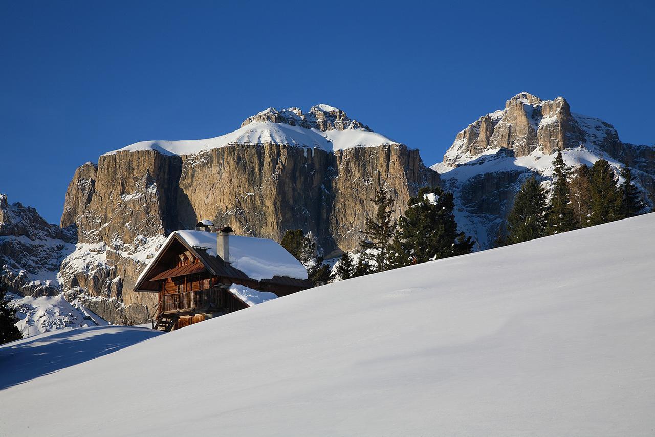 Hotel Al Viel B&B Canazei Luaran gambar